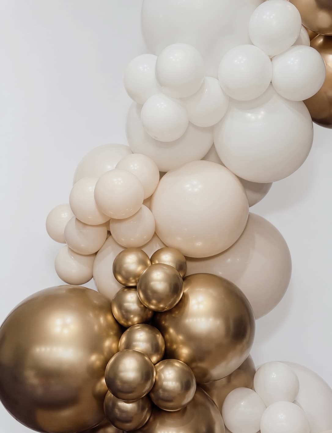 Balloon garlands and decorations